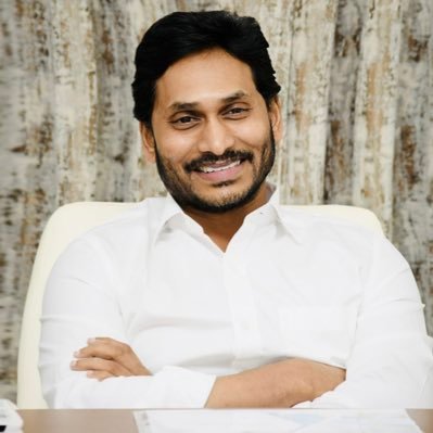 తాడేపల్లిలో జ్యోతిరావ్ పూలేకు వైఎస్ జగన్ ఘన నివాళులు