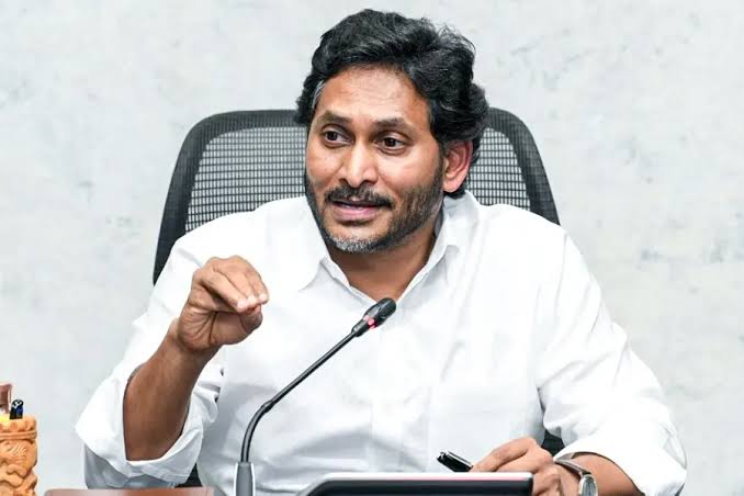 రైతు సమస్యలు పెరుగుతున్నాయి… బాబు పాలనపై జగన్ ఆగ్రహం”