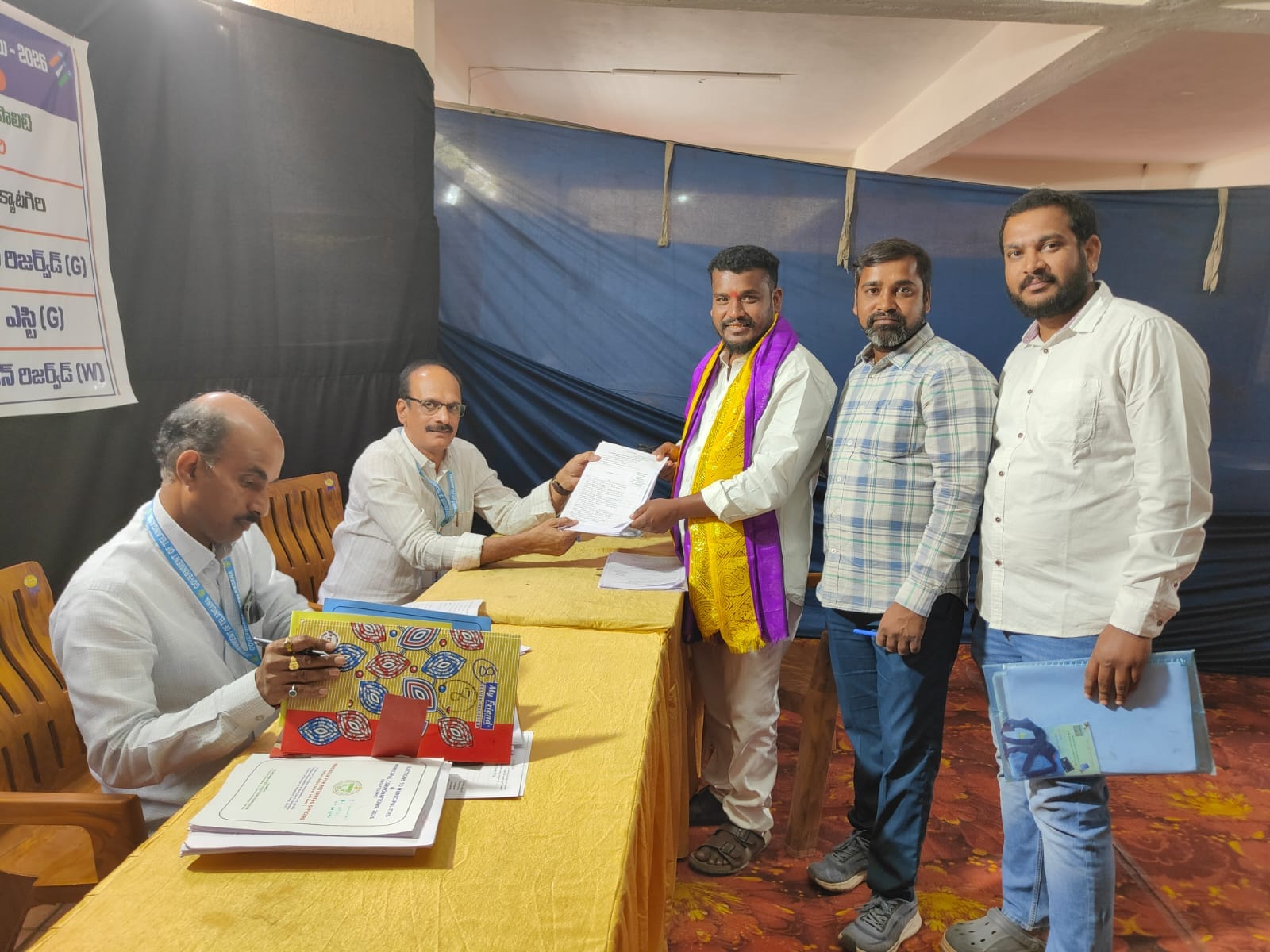 08వ వార్డు కౌన్సిలర్‌గా BJP అభ్యర్థి రమావత్ బాలు నాయక్ నామినేషన్ కార్యక్రమం