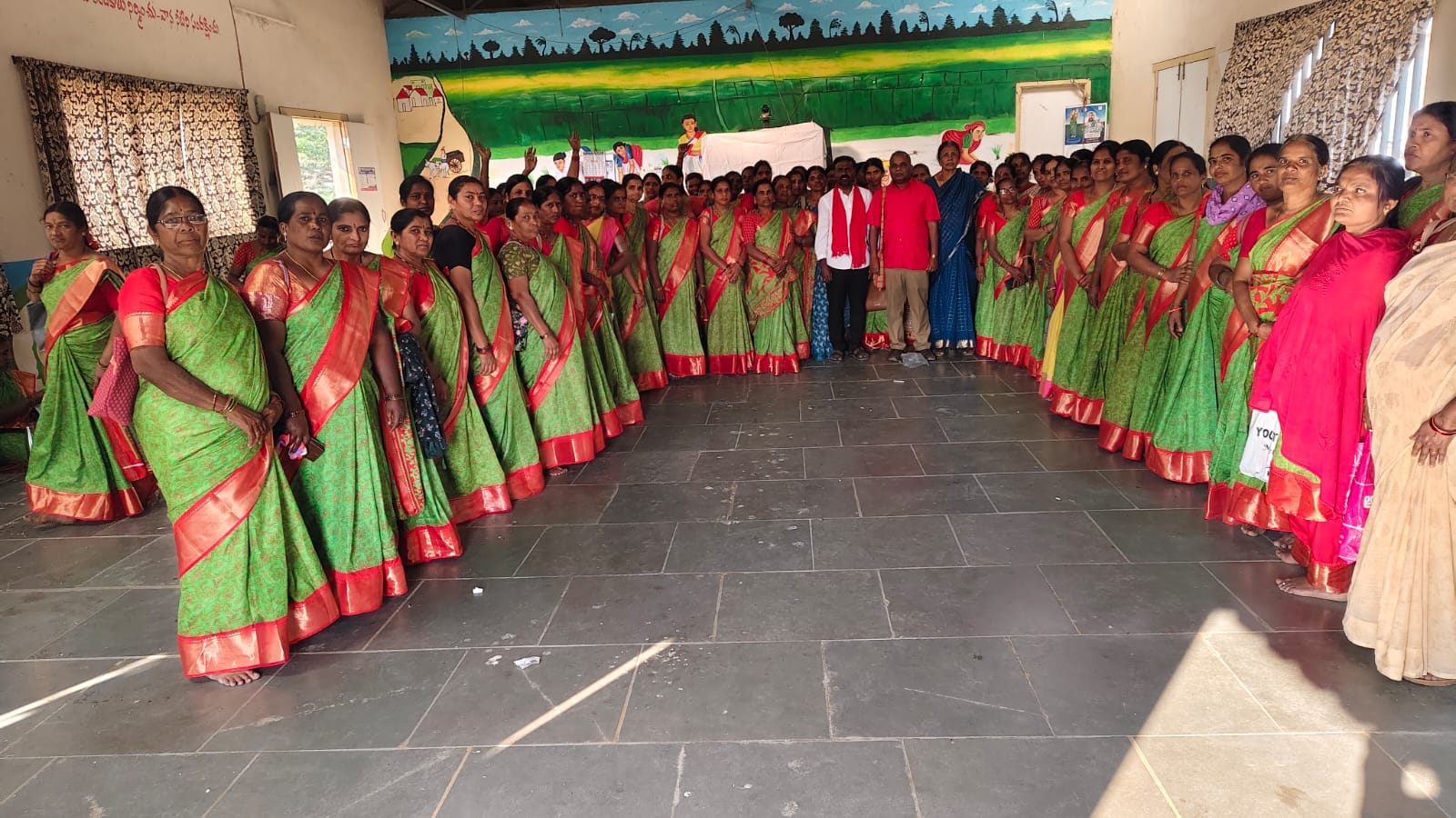 అంగన్వాడీ టీచర్లపై అదనపు పనిభారం తగ్గించాలి – ఫిబ్రవరి 12 జాతీయ సమ్మెకు సిఐటియు పిలుపు