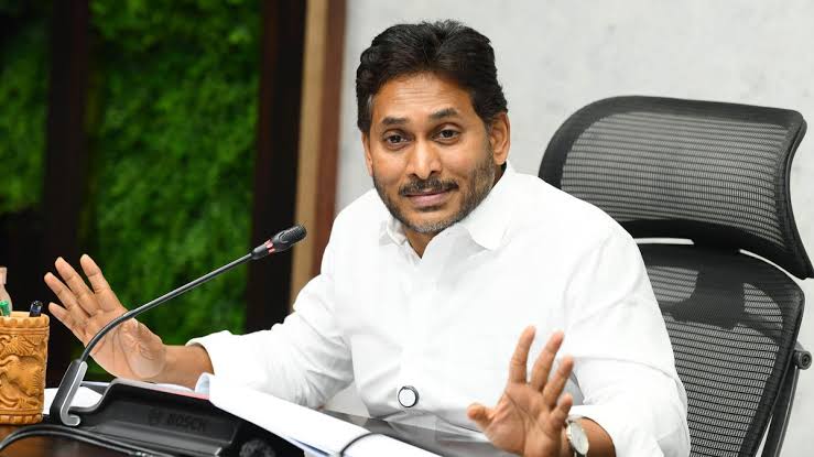 తిరుమల లడ్డూ వివాదం: శాసనమండలిలో వైసీపీ సింహగర్జన.. చర్చకు తప్పించుకుంటున్న కూటమి ప్రభుత్వం?