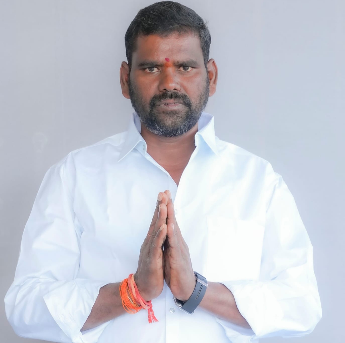 మాచాన్ పల్లిలో విషాదం: బాధిత కుటుంబానికి అండగా నిలిచిన అంబేద్కర్ అవార్డు గ్రహీత కోళ్ళ యాదయ్య