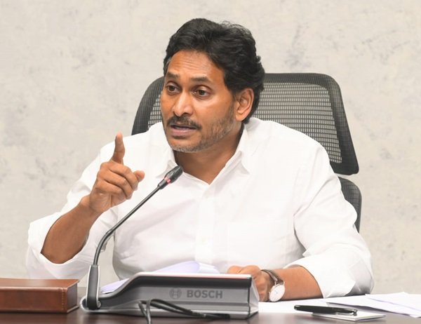 ఏపీ కేబినెట్ భేటీలో హాట్ టాపిక్‌గా వైఎస్ జగన్ పర్యటనలు, డీఎస్సీ ఆందోళనలు.. వరుసగా రెండోసారి పవన్ కల్యాణ్ డుమ్మా!